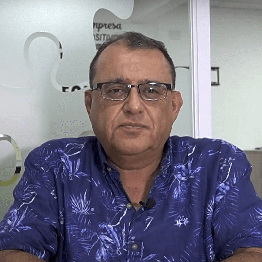 Leonardo Castillo - gerente general. Finestra Chile