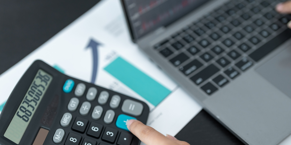 Pasos para un correcto calculo de pago de primas en Colombia